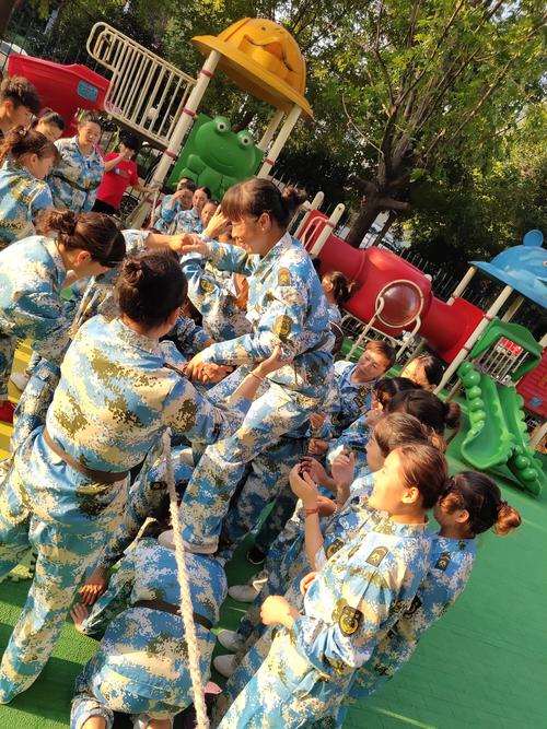 凝“新”聚力，匠心筑梦——武汉大学小太阳幼儿园开展开学季师资团队拓展训练